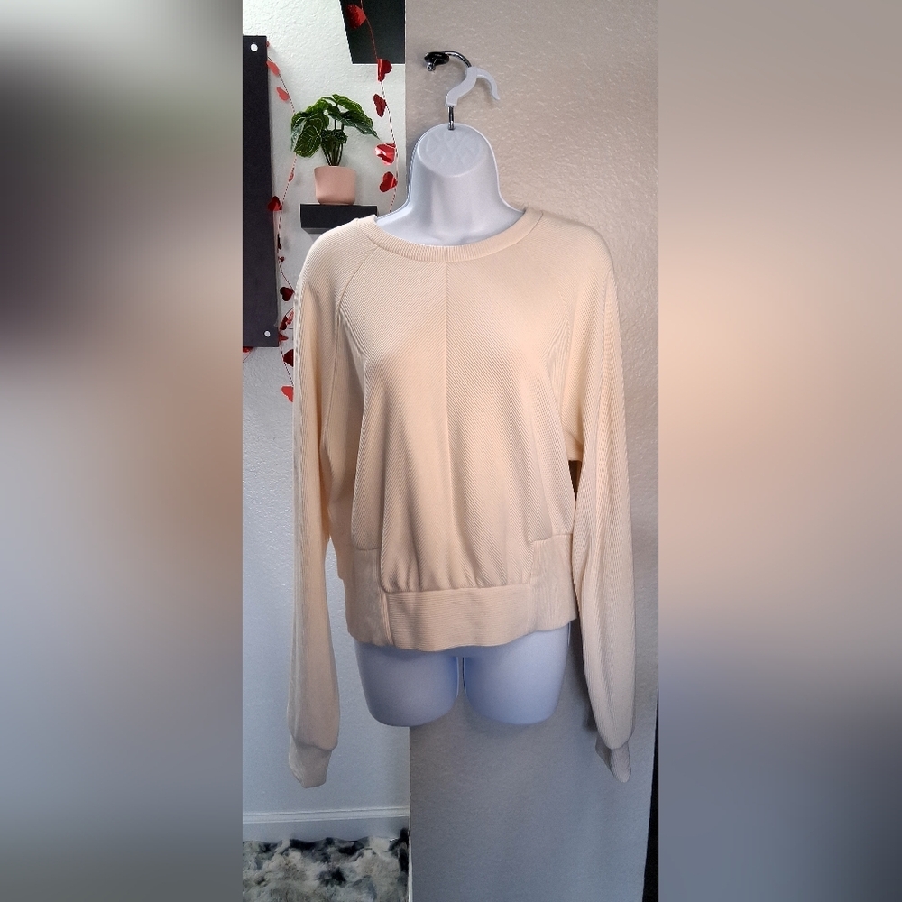 Express Cream Color Women Sweater, Size Large - Picture 2 of 14